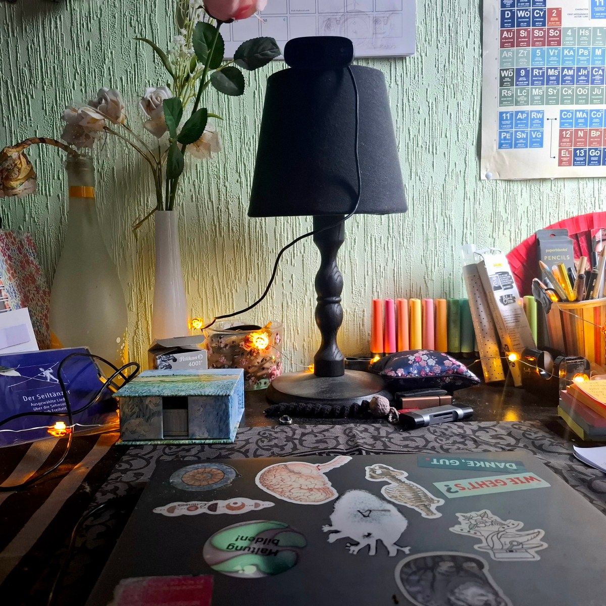 My witching autumn&nbsp;desk