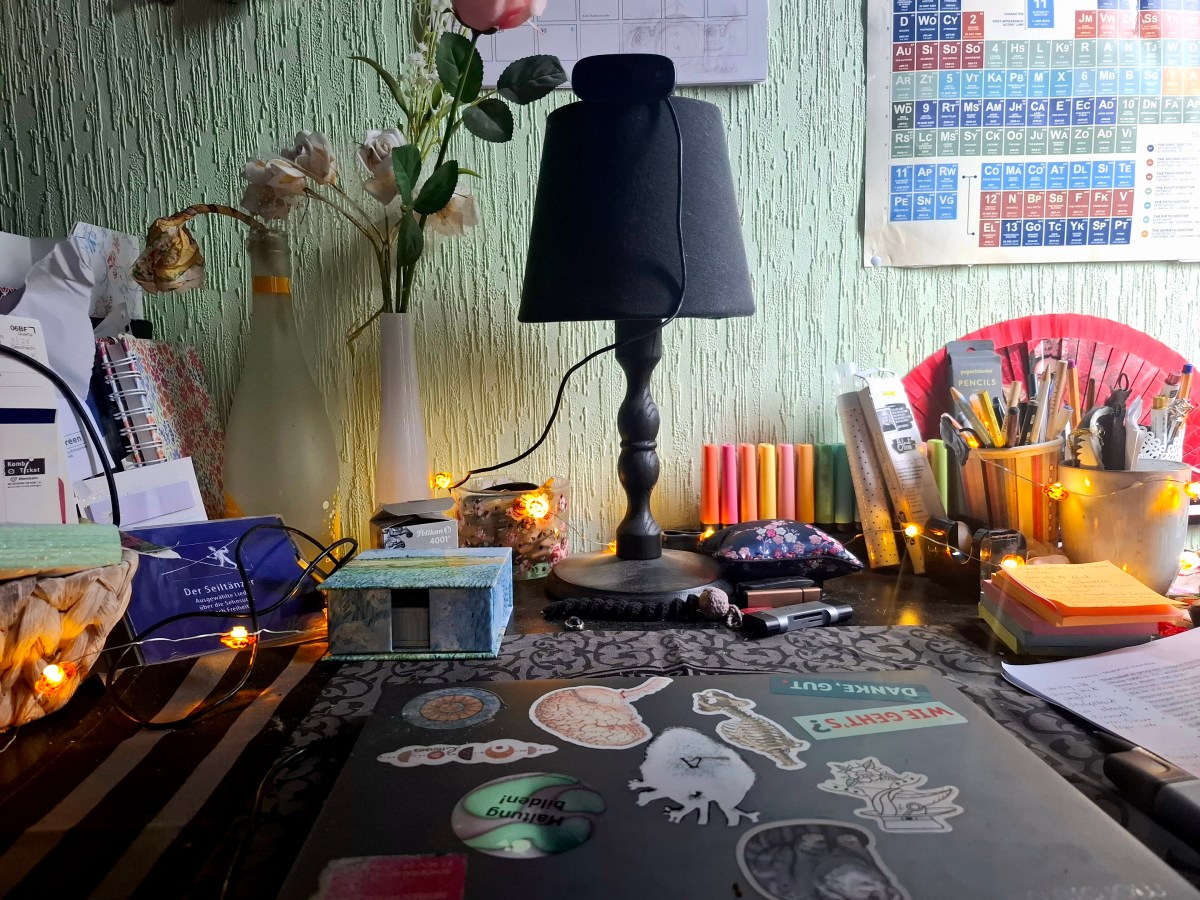 My witching autumn&nbsp;desk